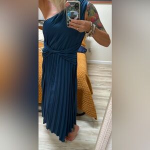 Blue One Shoulder Sleeveless Gown